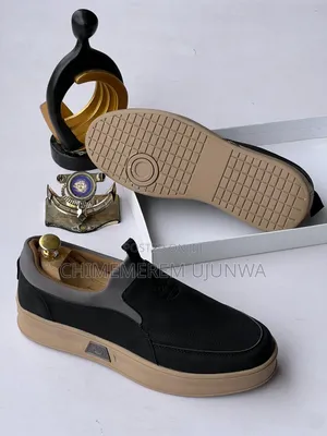 Flat Shoe With Class