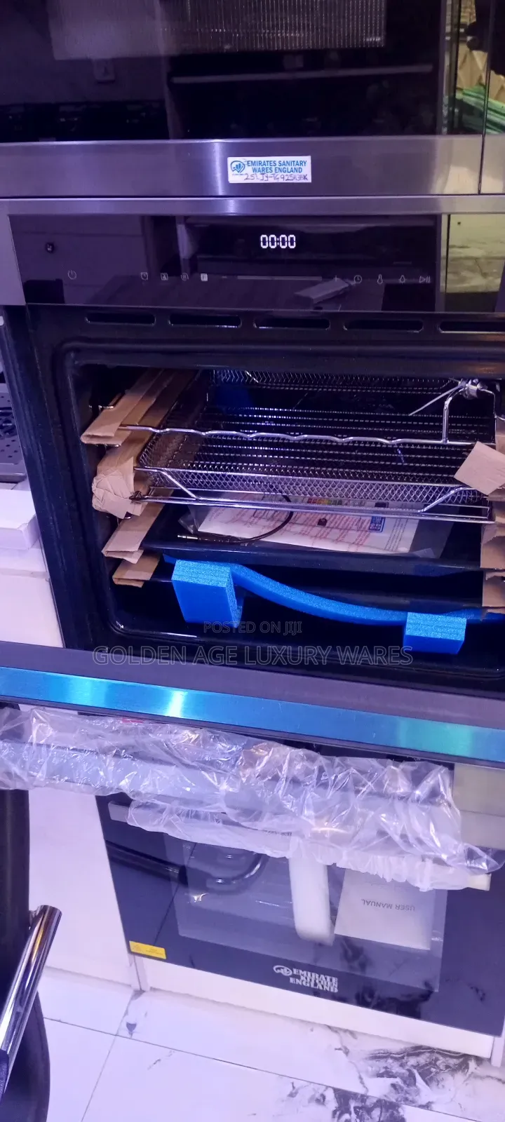 72ltre Digital Electric Oven.
