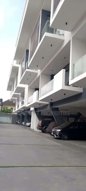 Furnished 5bdrm Duplex in Ikeja for rent