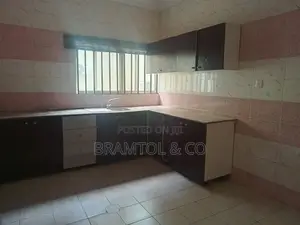2bdrm Block of Flats in Plus Bq, Wuse 2 for rent
