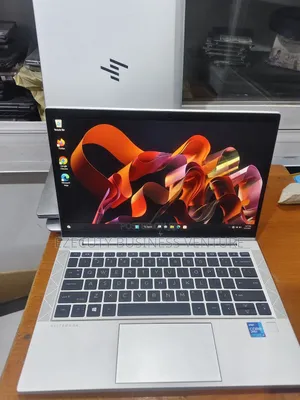 Laptop HP EliteBook 830 G8 16GB Intel Core I7 SSD 256GB