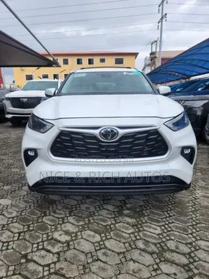 Toyota Highlander 2024 White