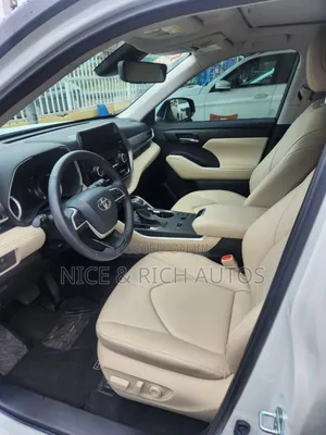 Toyota Highlander 2024 White