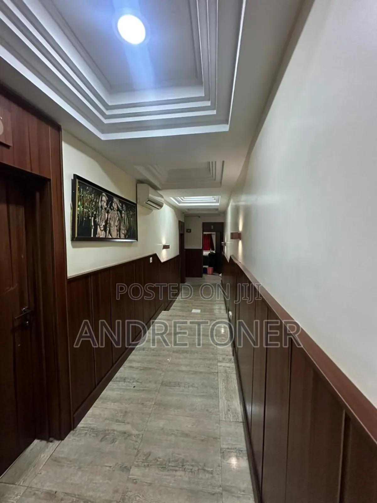 20 Rooms Hotel