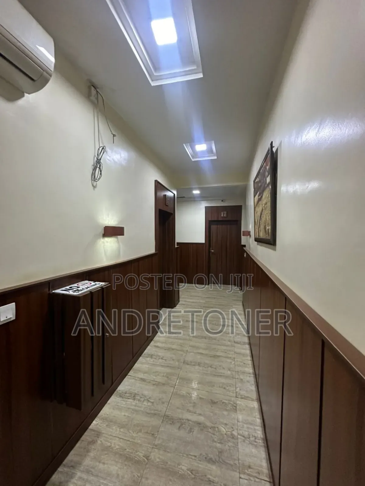 20 Rooms Hotel