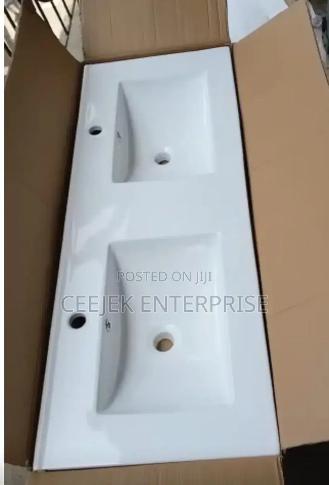 Double Bow Double Tap Ceramic Basin