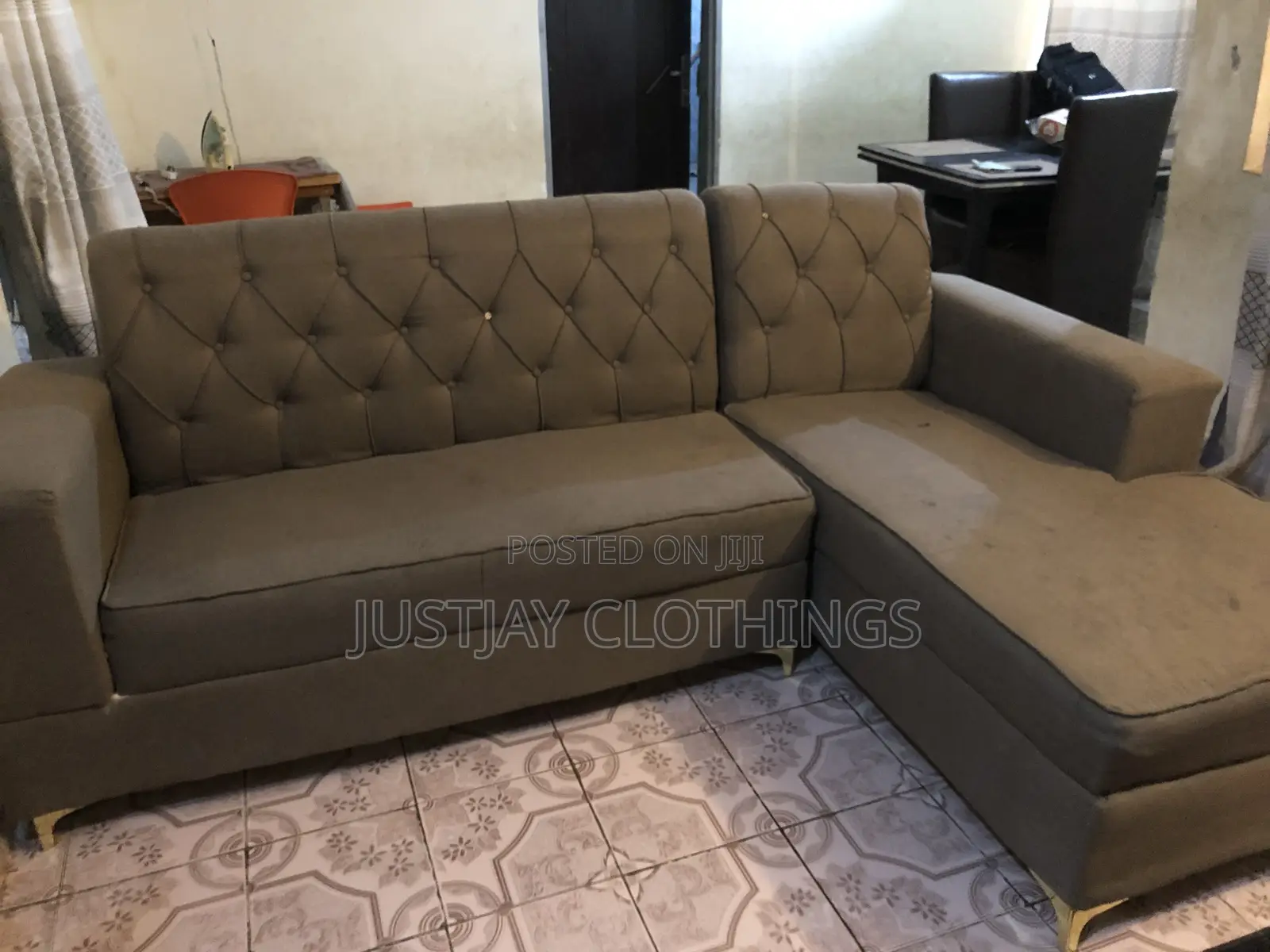 An Affordable Complete Set of Chairs