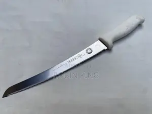 Mundial 8 Inches Curved Bread Knife