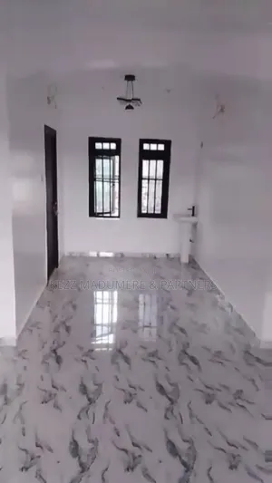2bdrm Block of Flats in Gated Estate Sars for rent
