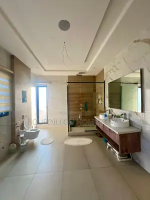 5bdrm Duplex in Ikota for sale