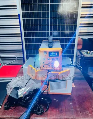 300w Solar Generator 24ah Lithuim Battery With Battery Backup Space