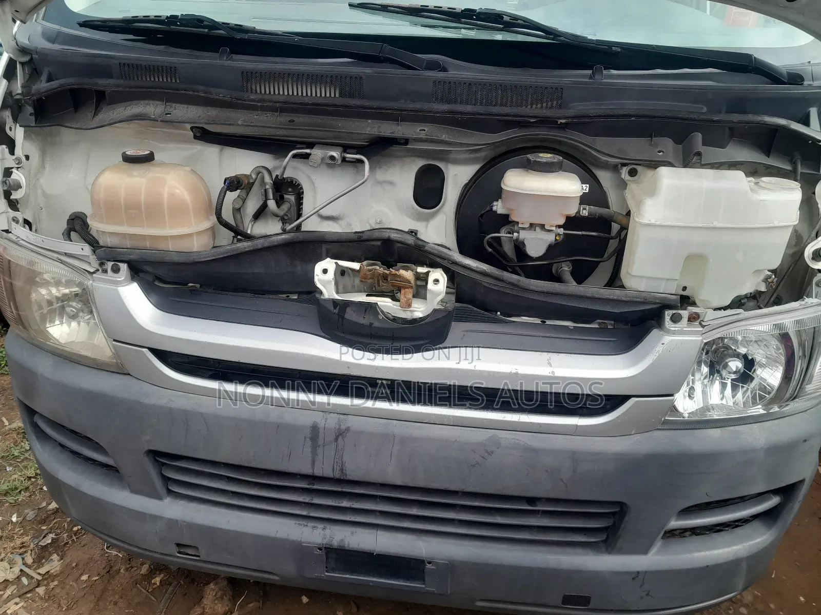 Toyota HiAce 2008 White