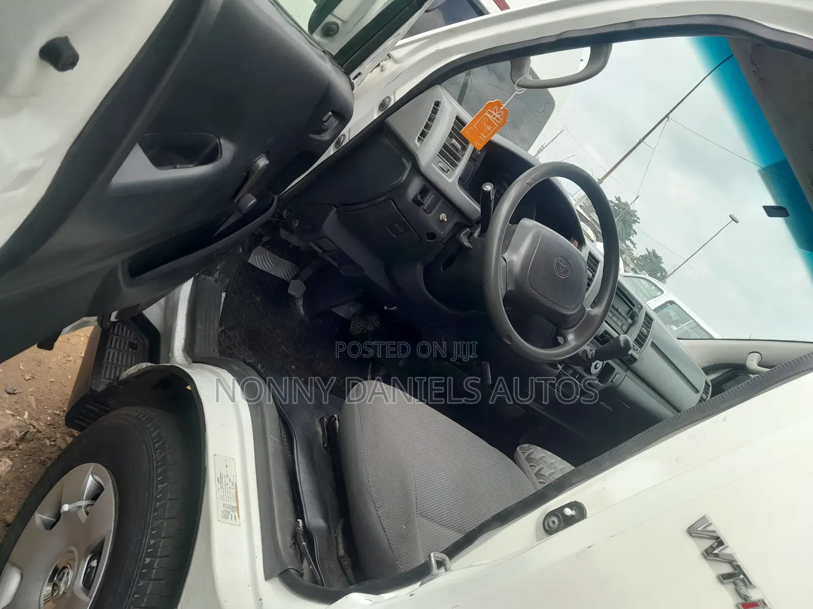 Toyota HiAce 2008 White