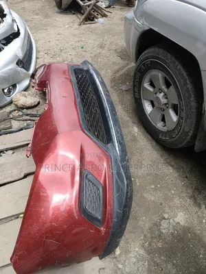 Nissan Bumper Rouge 2015