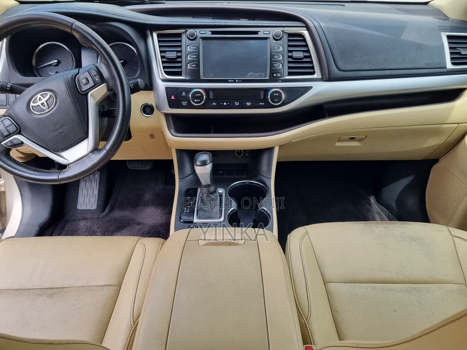 Toyota Highlander XLE 4dr SUV (3.5L 6cyl 6A) 2015 Gold