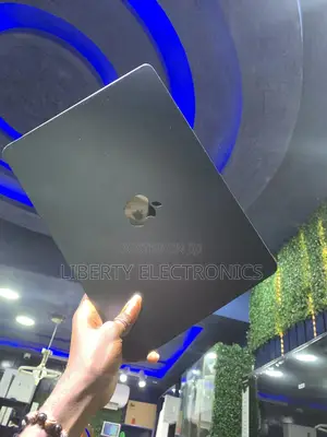 Laptop Apple MacBook Air 2022 M2 8GB Apple M2 SSD 512GB