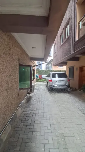 Furnished Mini Flat in Lekki for rent