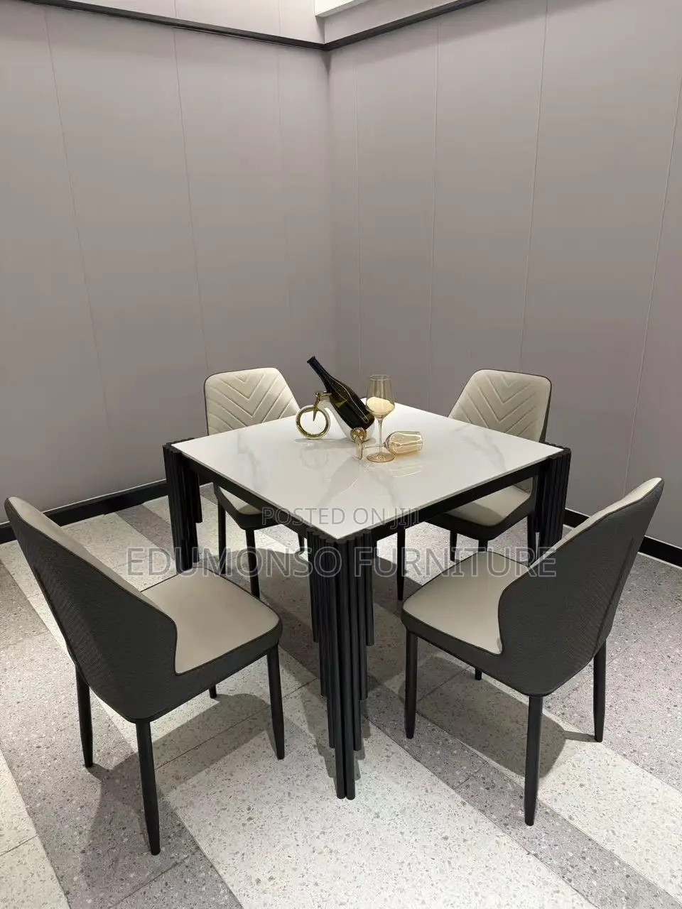 High Quality Dining Table With Four Chairs