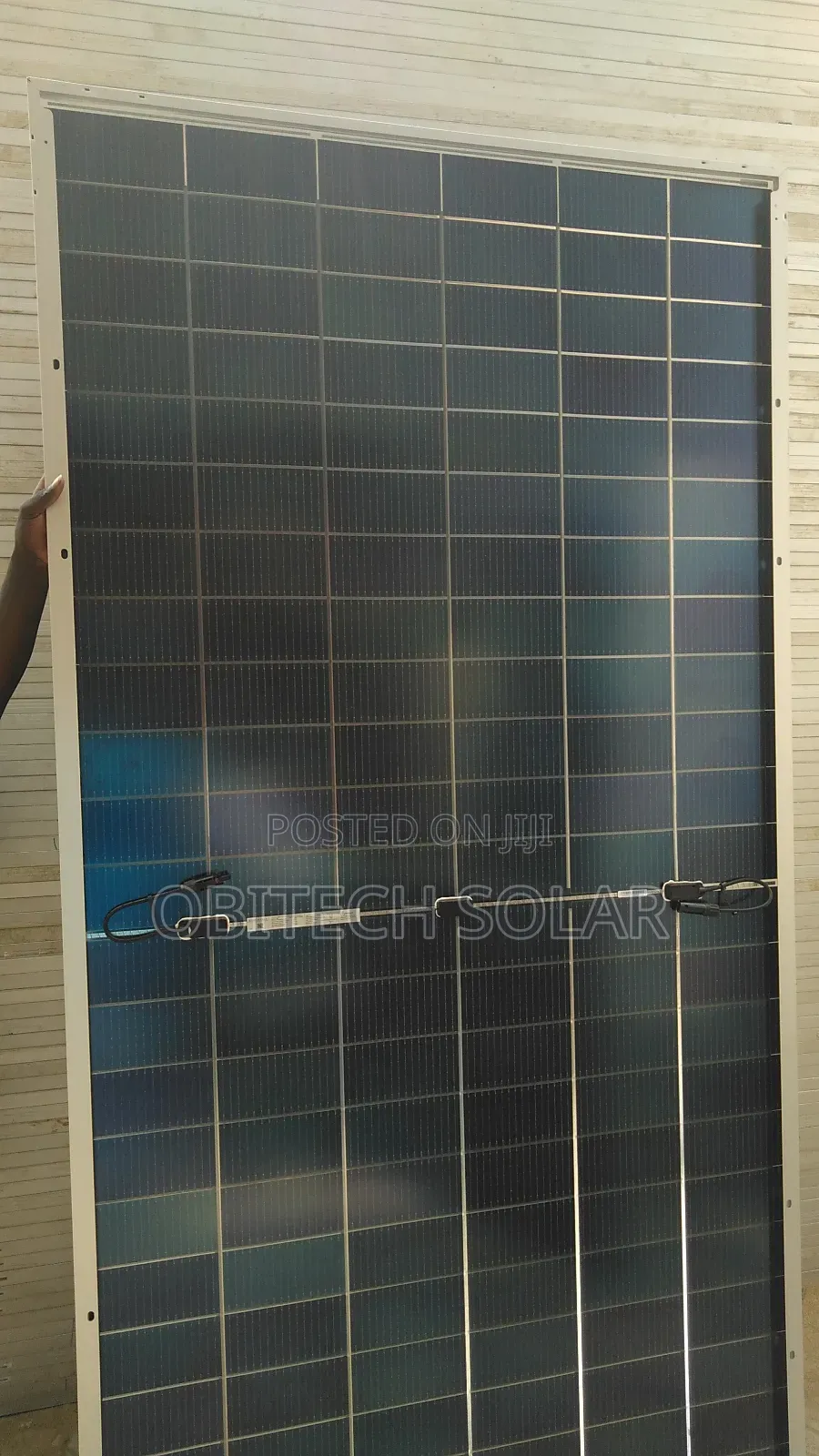 600watts Jinko 144cell Solar Panel