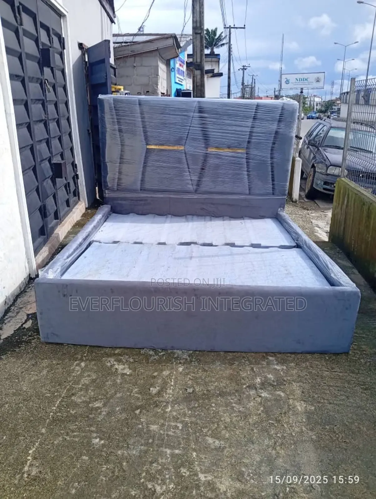 Quality and Strong Bed Frame 6by6ft
