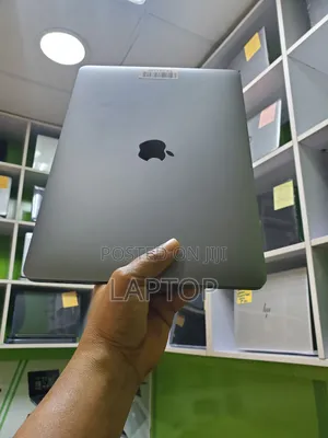 Laptop Apple MacBook Pro 2019 16GB Intel Core I7 SSD 1T