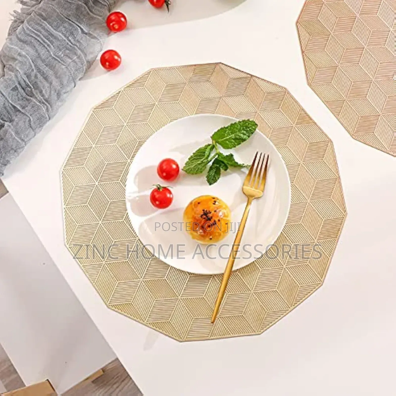 6 Pack Round Gold Placement Mat