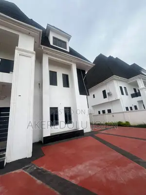 6bdrm Duplex in Karsana for sale