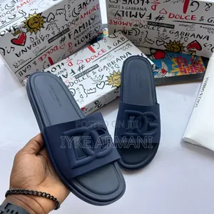 Quality Dolce Gabbana Slippers/Pumps
