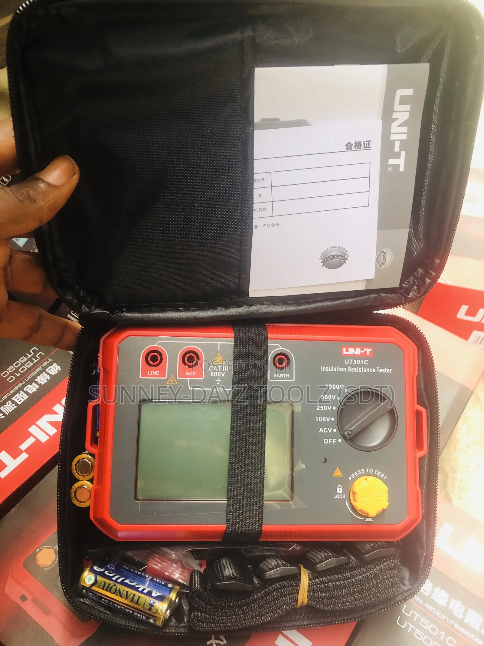 Uni-t Insulation Tester