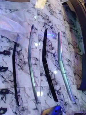 Cadillac Escalade Bonnet Chrome