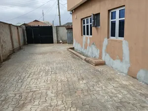 3bdrm Apartment in Ado-Odo/Ota for rent
