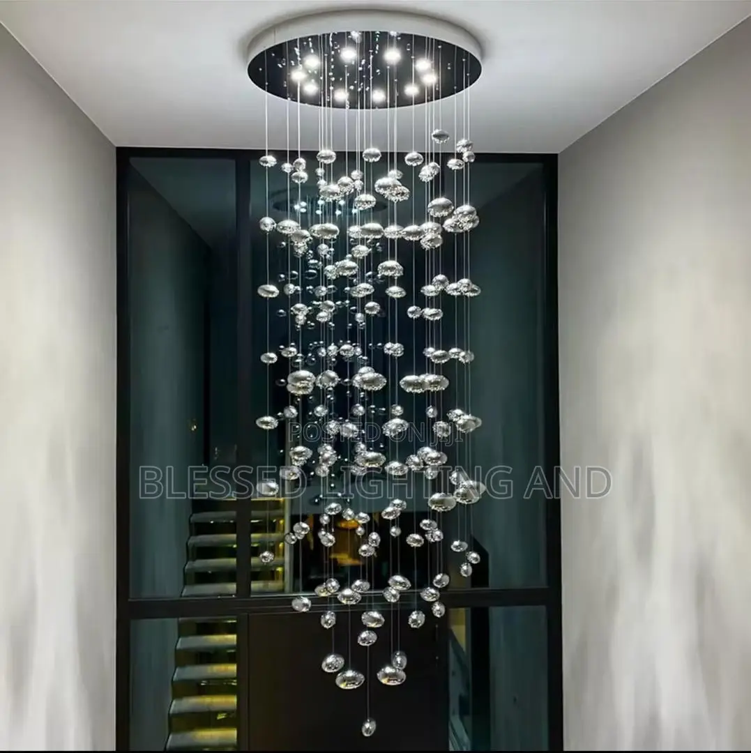 Size 600mm H2100 Luxury Modern Round Based Multiple Bubbles Staircase