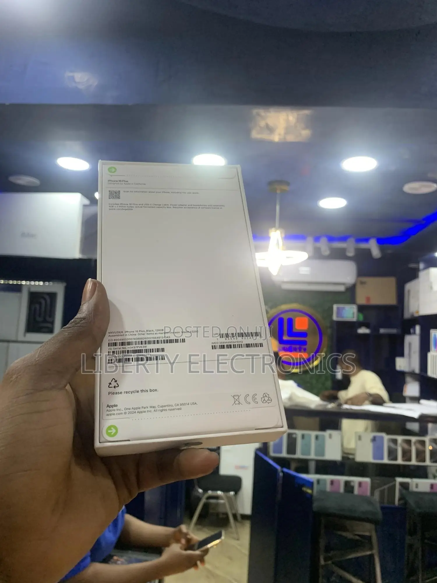 New Apple iPhone 16 Plus 128 GB Black