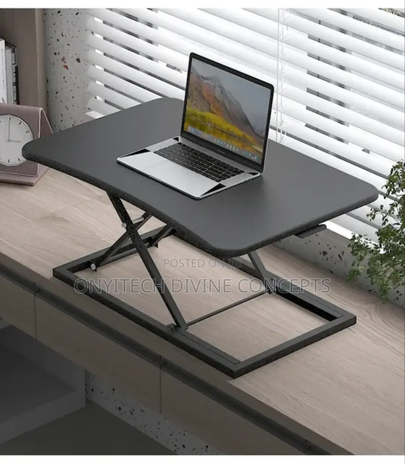 Height Adjustable Computer Desk