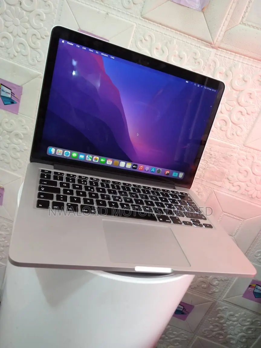 Laptop Apple MacBook Pro 8GB Intel Core i5 SSD 256GB