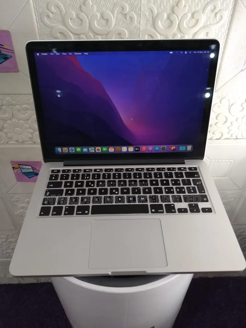 Laptop Apple MacBook Pro 8GB Intel Core i5 SSD 256GB
