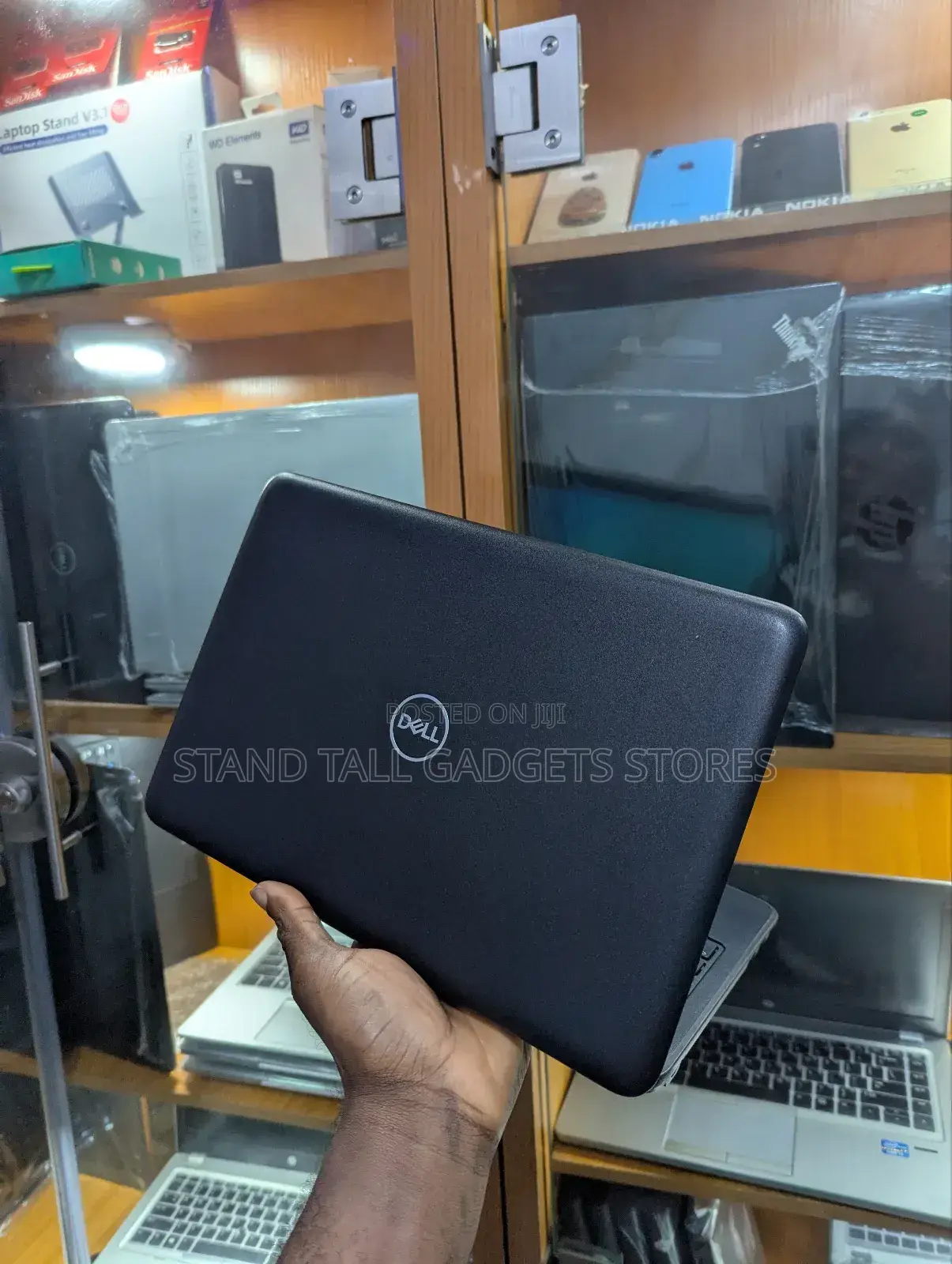 Laptop Dell Latitude 3180 4GB Intel Celeron SSD 128GB