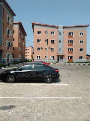 2bdrm Block of Flats in Lagoshoms Brf Estate, Alaka/Iponri for sale