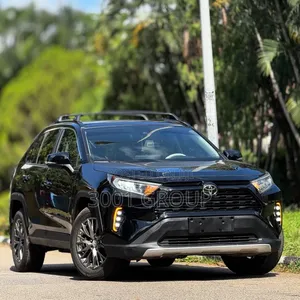 Toyota RAV4 XLE AWD 2020 Black