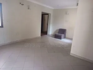 2bdrm Apartment in Lekki Phase 1 for rent