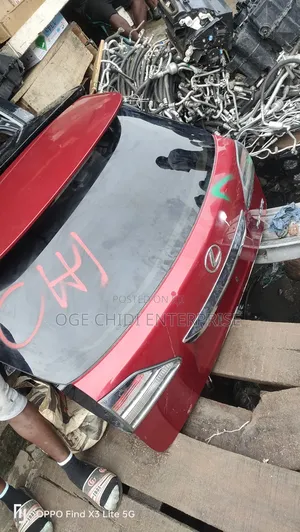 Toyota Boot Rx 350 2015