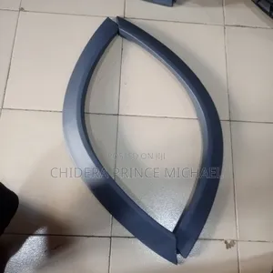 Fender Moulding for Gl164/ Ml350 166 2012/16