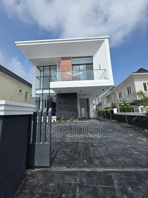 5bdrm Duplex in Lekki County Homes for sale