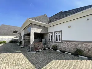 5bdrm Bungalow in Gwarimpa Estate By, Gwarinpa for sale