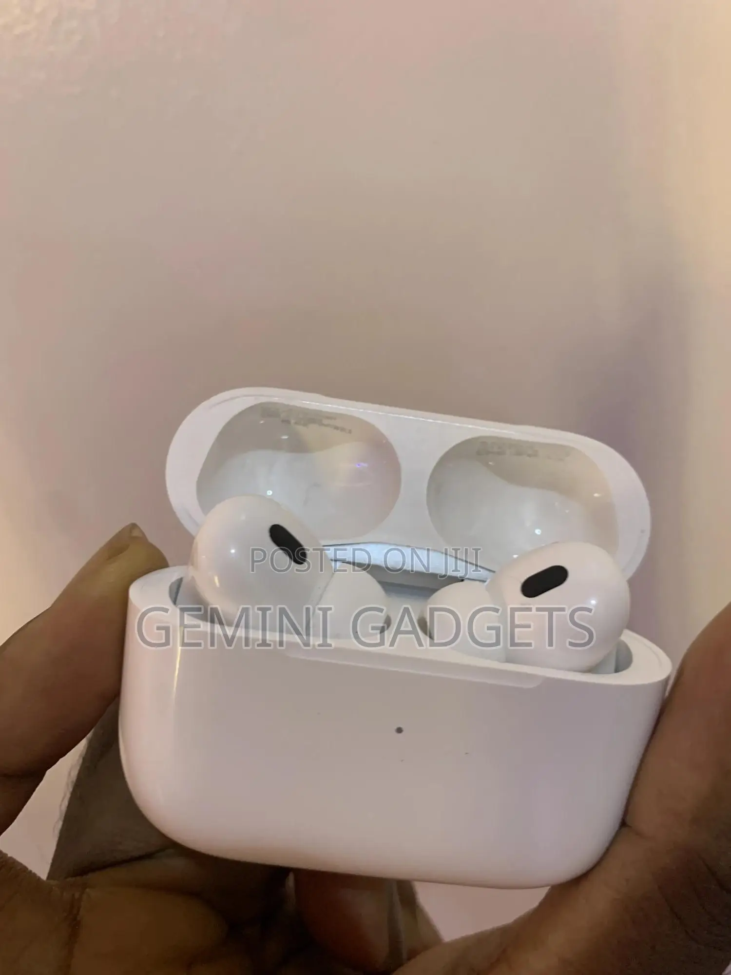 Neatly Used Airpod Pro 2 Original