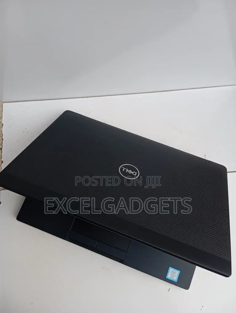 Laptop Dell Latitude 7390 8GB Intel Core I7 SSD 256GB