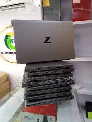 Laptop HP ZBook Firefly 14 G7 16GB Intel Core i7 SSD 256GB