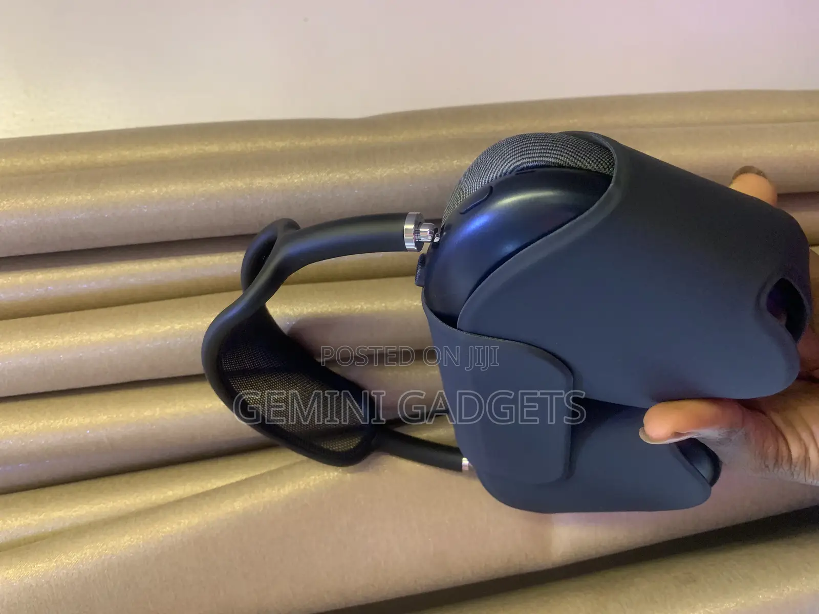 Airpod Max 2 Used-Very Neat