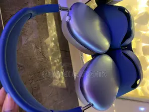 Used Original -Apple Airpod Max 1st Gen Color Blue