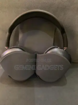 Neat Authentic Apple Airpod Max